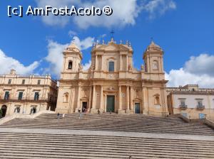 [P16] Noto, Piazza del Duomo, Catedrala di San Nicolo. » foto by maryka
 - 
<span class="allrVoted glyphicon glyphicon-heart hidden" id="av1334083"></span>
<a class="m-l-10 hidden" id="sv1334083" onclick="voting_Foto_DelVot(,1334083,3509)" role="button">șterge vot <span class="glyphicon glyphicon-remove"></span></a>
<a id="v91334083" class=" c-red"  onclick="voting_Foto_SetVot(1334083)" role="button"><span class="glyphicon glyphicon-heart-empty"></span> <b>LIKE</b> = Votează poza</a> <img class="hidden"  id="f1334083W9" src="/imagini/loader.gif" border="0" /><span class="AjErrMes hidden" id="e1334083ErM"></span>