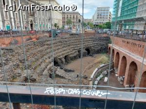 [P40] Catania și Amfiteatrul roman. » foto by maryka
 - 
<span class="allrVoted glyphicon glyphicon-heart hidden" id="av1334107"></span>
<a class="m-l-10 hidden" id="sv1334107" onclick="voting_Foto_DelVot(,1334107,3509)" role="button">șterge vot <span class="glyphicon glyphicon-remove"></span></a>
<a id="v91334107" class=" c-red"  onclick="voting_Foto_SetVot(1334107)" role="button"><span class="glyphicon glyphicon-heart-empty"></span> <b>LIKE</b> = Votează poza</a> <img class="hidden"  id="f1334107W9" src="/imagini/loader.gif" border="0" /><span class="AjErrMes hidden" id="e1334107ErM"></span>