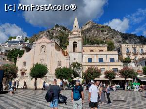 [P66] Taormina, Piazza 13 Aprile, vedere și spre sătucul Castelmola, în spate. » foto by maryka
 - 
<span class="allrVoted glyphicon glyphicon-heart hidden" id="av1334133"></span>
<a class="m-l-10 hidden" id="sv1334133" onclick="voting_Foto_DelVot(,1334133,3509)" role="button">șterge vot <span class="glyphicon glyphicon-remove"></span></a>
<a id="v91334133" class=" c-red"  onclick="voting_Foto_SetVot(1334133)" role="button"><span class="glyphicon glyphicon-heart-empty"></span> <b>LIKE</b> = Votează poza</a> <img class="hidden"  id="f1334133W9" src="/imagini/loader.gif" border="0" /><span class="AjErrMes hidden" id="e1334133ErM"></span>