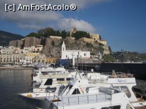 [P03] Lipari - golful Marina Corta » foto by bica adriana
 - 
<span class="allrVoted glyphicon glyphicon-heart hidden" id="av921085"></span>
<a class="m-l-10 hidden" id="sv921085" onclick="voting_Foto_DelVot(,921085,3509)" role="button">șterge vot <span class="glyphicon glyphicon-remove"></span></a>
<a id="v9921085" class=" c-red"  onclick="voting_Foto_SetVot(921085)" role="button"><span class="glyphicon glyphicon-heart-empty"></span> <b>LIKE</b> = Votează poza</a> <img class="hidden"  id="f921085W9" src="/imagini/loader.gif" border="0" /><span class="AjErrMes hidden" id="e921085ErM"></span>