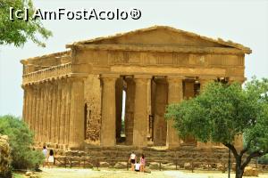 [P27] Valea Templelor, Agrigento » foto by DanSta
 - 
<span class="allrVoted glyphicon glyphicon-heart hidden" id="av1236525"></span>
<a class="m-l-10 hidden" id="sv1236525" onclick="voting_Foto_DelVot(,1236525,3509)" role="button">șterge vot <span class="glyphicon glyphicon-remove"></span></a>
<a id="v91236525" class=" c-red"  onclick="voting_Foto_SetVot(1236525)" role="button"><span class="glyphicon glyphicon-heart-empty"></span> <b>LIKE</b> = Votează poza</a> <img class="hidden"  id="f1236525W9" src="/imagini/loader.gif" border="0" /><span class="AjErrMes hidden" id="e1236525ErM"></span>