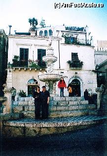 [P01] Taormina, Sicilia cu statuia femeii taur. » foto by ARA
 - 
<span class="allrVoted glyphicon glyphicon-heart hidden" id="av67583"></span>
<a class="m-l-10 hidden" id="sv67583" onclick="voting_Foto_DelVot(,67583,3509)" role="button">șterge vot <span class="glyphicon glyphicon-remove"></span></a>
<a id="v967583" class=" c-red"  onclick="voting_Foto_SetVot(67583)" role="button"><span class="glyphicon glyphicon-heart-empty"></span> <b>LIKE</b> = Votează poza</a> <img class="hidden"  id="f67583W9" src="/imagini/loader.gif" border="0" /><span class="AjErrMes hidden" id="e67583ErM"></span>