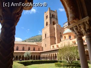 [P04] Mănăstirea Monreale » foto by Marius 72
 - 
<span class="allrVoted glyphicon glyphicon-heart hidden" id="av1420211"></span>
<a class="m-l-10 hidden" id="sv1420211" onclick="voting_Foto_DelVot(,1420211,3509)" role="button">șterge vot <span class="glyphicon glyphicon-remove"></span></a>
<a id="v91420211" class=" c-red"  onclick="voting_Foto_SetVot(1420211)" role="button"><span class="glyphicon glyphicon-heart-empty"></span> <b>LIKE</b> = Votează poza</a> <img class="hidden"  id="f1420211W9" src="/imagini/loader.gif" border="0" /><span class="AjErrMes hidden" id="e1420211ErM"></span>
