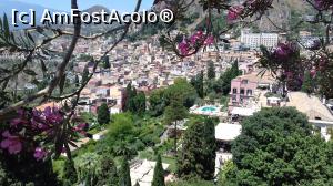 [P08] Taormina văzută de la Amfiteatrul Grec » foto by irinad
 - 
<span class="allrVoted glyphicon glyphicon-heart hidden" id="av868117"></span>
<a class="m-l-10 hidden" id="sv868117" onclick="voting_Foto_DelVot(,868117,3509)" role="button">șterge vot <span class="glyphicon glyphicon-remove"></span></a>
<a id="v9868117" class=" c-red"  onclick="voting_Foto_SetVot(868117)" role="button"><span class="glyphicon glyphicon-heart-empty"></span> <b>LIKE</b> = Votează poza</a> <img class="hidden"  id="f868117W9" src="/imagini/loader.gif" border="0" /><span class="AjErrMes hidden" id="e868117ErM"></span>
