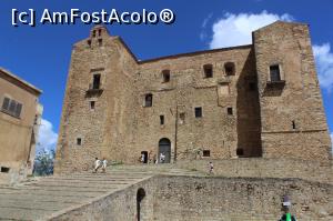 [P04] Castelul din Castelbuono » foto by giuliani
 - 
<span class="allrVoted glyphicon glyphicon-heart hidden" id="av791919"></span>
<a class="m-l-10 hidden" id="sv791919" onclick="voting_Foto_DelVot(,791919,3510)" role="button">șterge vot <span class="glyphicon glyphicon-remove"></span></a>
<a id="v9791919" class=" c-red"  onclick="voting_Foto_SetVot(791919)" role="button"><span class="glyphicon glyphicon-heart-empty"></span> <b>LIKE</b> = Votează poza</a> <img class="hidden"  id="f791919W9" src="/imagini/loader.gif" border="0" /><span class="AjErrMes hidden" id="e791919ErM"></span>