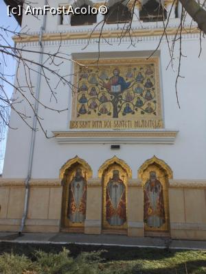 [P36] Mănăstirea Duminica Sfinților Români - Peretele vestic al bisericii. » foto by iulianic
 - 
<span class="allrVoted glyphicon glyphicon-heart hidden" id="av1215850"></span>
<a class="m-l-10 hidden" id="sv1215850" onclick="voting_Foto_DelVot(,1215850,3511)" role="button">șterge vot <span class="glyphicon glyphicon-remove"></span></a>
<a id="v91215850" class=" c-red"  onclick="voting_Foto_SetVot(1215850)" role="button"><span class="glyphicon glyphicon-heart-empty"></span> <b>LIKE</b> = Votează poza</a> <img class="hidden"  id="f1215850W9" src="/imagini/loader.gif" border="0" /><span class="AjErrMes hidden" id="e1215850ErM"></span>