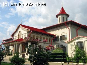 [P50] Mănăstirea Christiana - Lăcaș de cult și Cămin de bătrâne. » foto by iulianic
 - 
<span class="allrVoted glyphicon glyphicon-heart hidden" id="av1215864"></span>
<a class="m-l-10 hidden" id="sv1215864" onclick="voting_Foto_DelVot(,1215864,3511)" role="button">șterge vot <span class="glyphicon glyphicon-remove"></span></a>
<a id="v91215864" class=" c-red"  onclick="voting_Foto_SetVot(1215864)" role="button"><span class="glyphicon glyphicon-heart-empty"></span> <b>LIKE</b> = Votează poza</a> <img class="hidden"  id="f1215864W9" src="/imagini/loader.gif" border="0" /><span class="AjErrMes hidden" id="e1215864ErM"></span>
