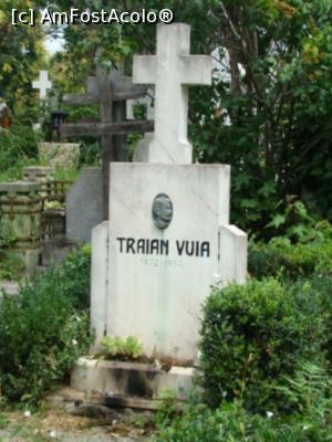 [P29] Cimitirul Bellu - Mormântul inventatorului român Traian Vuia. » foto by iulianic
 - 
<span class="allrVoted glyphicon glyphicon-heart hidden" id="av1216503"></span>
<a class="m-l-10 hidden" id="sv1216503" onclick="voting_Foto_DelVot(,1216503,3511)" role="button">șterge vot <span class="glyphicon glyphicon-remove"></span></a>
<a id="v91216503" class=" c-red"  onclick="voting_Foto_SetVot(1216503)" role="button"><span class="glyphicon glyphicon-heart-empty"></span> <b>LIKE</b> = Votează poza</a> <img class="hidden"  id="f1216503W9" src="/imagini/loader.gif" border="0" /><span class="AjErrMes hidden" id="e1216503ErM"></span>
