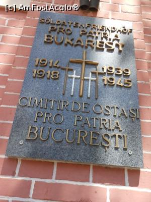 [P06] Cimitirul de onoare Pro Patria - București. La intrare, placa în germană și română. » foto by iulianic
 - 
<span class="allrVoted glyphicon glyphicon-heart hidden" id="av1225711"></span>
<a class="m-l-10 hidden" id="sv1225711" onclick="voting_Foto_DelVot(,1225711,3511)" role="button">șterge vot <span class="glyphicon glyphicon-remove"></span></a>
<a id="v91225711" class=" c-red"  onclick="voting_Foto_SetVot(1225711)" role="button"><span class="glyphicon glyphicon-heart-empty"></span> <b>LIKE</b> = Votează poza</a> <img class="hidden"  id="f1225711W9" src="/imagini/loader.gif" border="0" /><span class="AjErrMes hidden" id="e1225711ErM"></span>