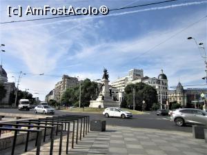 [P03] Statuia lui I.C. Brătianu în rondul din centrul Pieţii Universităţii » foto by Michi
 - 
<span class="allrVoted glyphicon glyphicon-heart hidden" id="av1310268"></span>
<a class="m-l-10 hidden" id="sv1310268" onclick="voting_Foto_DelVot(,1310268,3511)" role="button">șterge vot <span class="glyphicon glyphicon-remove"></span></a>
<a id="v91310268" class=" c-red"  onclick="voting_Foto_SetVot(1310268)" role="button"><span class="glyphicon glyphicon-heart-empty"></span> <b>LIKE</b> = Votează poza</a> <img class="hidden"  id="f1310268W9" src="/imagini/loader.gif" border="0" /><span class="AjErrMes hidden" id="e1310268ErM"></span>