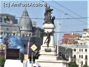 [P04] Statuia lui I.C. Brătianu în rondul din centrul Pieţii Universităţii » foto by Michi
 - 
<span class="allrVoted glyphicon glyphicon-heart hidden" id="av1310269"></span>
<a class="m-l-10 hidden" id="sv1310269" onclick="voting_Foto_DelVot(,1310269,3511)" role="button">șterge vot <span class="glyphicon glyphicon-remove"></span></a>
<a id="v91310269" class=" c-red"  onclick="voting_Foto_SetVot(1310269)" role="button"><span class="glyphicon glyphicon-heart-empty"></span> <b>LIKE</b> = Votează poza</a> <img class="hidden"  id="f1310269W9" src="/imagini/loader.gif" border="0" /><span class="AjErrMes hidden" id="e1310269ErM"></span>