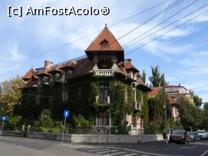 [P08] Casă în Cotroceni. » foto by tata123 🔱
 - 
<span class="allrVoted glyphicon glyphicon-heart hidden" id="av1196914"></span>
<a class="m-l-10 hidden" id="sv1196914" onclick="voting_Foto_DelVot(,1196914,3511)" role="button">șterge vot <span class="glyphicon glyphicon-remove"></span></a>
<a id="v91196914" class=" c-red"  onclick="voting_Foto_SetVot(1196914)" role="button"><span class="glyphicon glyphicon-heart-empty"></span> <b>LIKE</b> = Votează poza</a> <img class="hidden"  id="f1196914W9" src="/imagini/loader.gif" border="0" /><span class="AjErrMes hidden" id="e1196914ErM"></span>