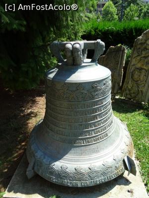 [P19] În curtea Bisericii Domnești „Buna Vestire”. » foto by tata123 🔱
 - 
<span class="allrVoted glyphicon glyphicon-heart hidden" id="av1164919"></span>
<a class="m-l-10 hidden" id="sv1164919" onclick="voting_Foto_DelVot(,1164919,3511)" role="button">șterge vot <span class="glyphicon glyphicon-remove"></span></a>
<a id="v91164919" class=" c-red"  onclick="voting_Foto_SetVot(1164919)" role="button"><span class="glyphicon glyphicon-heart-empty"></span> <b>LIKE</b> = Votează poza</a> <img class="hidden"  id="f1164919W9" src="/imagini/loader.gif" border="0" /><span class="AjErrMes hidden" id="e1164919ErM"></span>