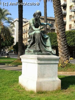 [P05] Piazza del Castelnuovo, vis a vis de Teatro Politeama » foto by crismis
 - 
<span class="allrVoted glyphicon glyphicon-heart hidden" id="av1128355"></span>
<a class="m-l-10 hidden" id="sv1128355" onclick="voting_Foto_DelVot(,1128355,3527)" role="button">șterge vot <span class="glyphicon glyphicon-remove"></span></a>
<a id="v91128355" class=" c-red"  onclick="voting_Foto_SetVot(1128355)" role="button"><span class="glyphicon glyphicon-heart-empty"></span> <b>LIKE</b> = Votează poza</a> <img class="hidden"  id="f1128355W9" src="/imagini/loader.gif" border="0" /><span class="AjErrMes hidden" id="e1128355ErM"></span>