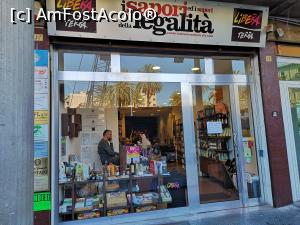 [P06] Magazinul cu mărfuri confiscate de la Mafia » foto by crismis
 - 
<span class="allrVoted glyphicon glyphicon-heart hidden" id="av1128356"></span>
<a class="m-l-10 hidden" id="sv1128356" onclick="voting_Foto_DelVot(,1128356,3527)" role="button">șterge vot <span class="glyphicon glyphicon-remove"></span></a>
<a id="v91128356" class=" c-red"  onclick="voting_Foto_SetVot(1128356)" role="button"><span class="glyphicon glyphicon-heart-empty"></span> <b>LIKE</b> = Votează poza</a> <img class="hidden"  id="f1128356W9" src="/imagini/loader.gif" border="0" /><span class="AjErrMes hidden" id="e1128356ErM"></span>