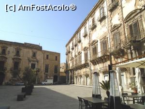 [P51] Piazza Bologni - Palazzo Bologna Alliata di Villafranca și Palazzo Palazzo del Marchese Ugo delle Favare » foto by Carmen Ion
 - 
<span class="allrVoted glyphicon glyphicon-heart hidden" id="av1101305"></span>
<a class="m-l-10 hidden" id="sv1101305" onclick="voting_Foto_DelVot(,1101305,3527)" role="button">șterge vot <span class="glyphicon glyphicon-remove"></span></a>
<a id="v91101305" class=" c-red"  onclick="voting_Foto_SetVot(1101305)" role="button"><span class="glyphicon glyphicon-heart-empty"></span> <b>LIKE</b> = Votează poza</a> <img class="hidden"  id="f1101305W9" src="/imagini/loader.gif" border="0" /><span class="AjErrMes hidden" id="e1101305ErM"></span>