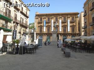 [P56] Piazza Carlo V și Palazzo Belmonte Riso » foto by Carmen Ion
 - 
<span class="allrVoted glyphicon glyphicon-heart hidden" id="av1101311"></span>
<a class="m-l-10 hidden" id="sv1101311" onclick="voting_Foto_DelVot(,1101311,3527)" role="button">șterge vot <span class="glyphicon glyphicon-remove"></span></a>
<a id="v91101311" class=" c-red"  onclick="voting_Foto_SetVot(1101311)" role="button"><span class="glyphicon glyphicon-heart-empty"></span> <b>LIKE</b> = Votează poza</a> <img class="hidden"  id="f1101311W9" src="/imagini/loader.gif" border="0" /><span class="AjErrMes hidden" id="e1101311ErM"></span>