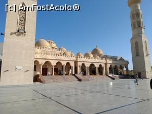 [P01] Moschee Hurgada » foto by ovidorra
 - 
<span class="allrVoted glyphicon glyphicon-heart hidden" id="av1113925"></span>
<a class="m-l-10 hidden" id="sv1113925" onclick="voting_Foto_DelVot(,1113925,3529)" role="button">șterge vot <span class="glyphicon glyphicon-remove"></span></a>
<a id="v91113925" class=" c-red"  onclick="voting_Foto_SetVot(1113925)" role="button"><span class="glyphicon glyphicon-heart-empty"></span> <b>LIKE</b> = Votează poza</a> <img class="hidden"  id="f1113925W9" src="/imagini/loader.gif" border="0" /><span class="AjErrMes hidden" id="e1113925ErM"></span>