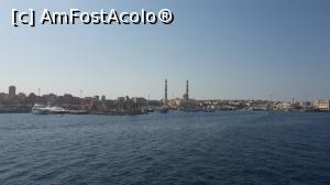 [P04] Portul din Hurghada » foto by Ode19
 - 
<span class="allrVoted glyphicon glyphicon-heart hidden" id="av1094188"></span>
<a class="m-l-10 hidden" id="sv1094188" onclick="voting_Foto_DelVot(,1094188,3529)" role="button">șterge vot <span class="glyphicon glyphicon-remove"></span></a>
<a id="v91094188" class=" c-red"  onclick="voting_Foto_SetVot(1094188)" role="button"><span class="glyphicon glyphicon-heart-empty"></span> <b>LIKE</b> = Votează poza</a> <img class="hidden"  id="f1094188W9" src="/imagini/loader.gif" border="0" /><span class="AjErrMes hidden" id="e1094188ErM"></span>