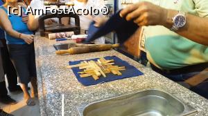 [P04] Cum se realizeaza papirusul - Institul Papirusului Cairo / Egipt » foto by Magdalena87
 - 
<span class="allrVoted glyphicon glyphicon-heart hidden" id="av1114015"></span>
<a class="m-l-10 hidden" id="sv1114015" onclick="voting_Foto_DelVot(,1114015,3529)" role="button">șterge vot <span class="glyphicon glyphicon-remove"></span></a>
<a id="v91114015" class=" c-red"  onclick="voting_Foto_SetVot(1114015)" role="button"><span class="glyphicon glyphicon-heart-empty"></span> <b>LIKE</b> = Votează poza</a> <img class="hidden"  id="f1114015W9" src="/imagini/loader.gif" border="0" /><span class="AjErrMes hidden" id="e1114015ErM"></span>