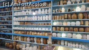 [P03] Atelierul de alabastru - magazinul » foto by k-lator
 - 
<span class="allrVoted glyphicon glyphicon-heart hidden" id="av1227439"></span>
<a class="m-l-10 hidden" id="sv1227439" onclick="voting_Foto_DelVot(,1227439,3529)" role="button">șterge vot <span class="glyphicon glyphicon-remove"></span></a>
<a id="v91227439" class=" c-red"  onclick="voting_Foto_SetVot(1227439)" role="button"><span class="glyphicon glyphicon-heart-empty"></span> <b>LIKE</b> = Votează poza</a> <img class="hidden"  id="f1227439W9" src="/imagini/loader.gif" border="0" /><span class="AjErrMes hidden" id="e1227439ErM"></span>