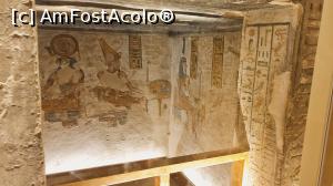 [P30] Morm&acirc;ntul Ramses III (KV11)&ndash; scenă cu zeul Horus, reprezentat cu cap de șoim și Atum, zeul renașterii (st&acirc;nd spate-n-spate) » foto by k-lator
 - 
<span class="allrVoted glyphicon glyphicon-heart hidden" id="av1227466"></span>
<a class="m-l-10 hidden" id="sv1227466" onclick="voting_Foto_DelVot(,1227466,3529)" role="button">șterge vot <span class="glyphicon glyphicon-remove"></span></a>
<a id="v91227466" class=" c-red"  onclick="voting_Foto_SetVot(1227466)" role="button"><span class="glyphicon glyphicon-heart-empty"></span> <b>LIKE</b> = Votează poza</a> <img class="hidden"  id="f1227466W9" src="/imagini/loader.gif" border="0" /><span class="AjErrMes hidden" id="e1227466ErM"></span>