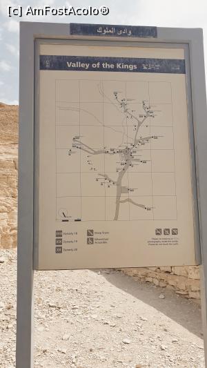 [P08] Valea Regilor - panou cu harta locului » foto by k-lator
 - 
<span class="allrVoted glyphicon glyphicon-heart hidden" id="av1227444"></span>
<a class="m-l-10 hidden" id="sv1227444" onclick="voting_Foto_DelVot(,1227444,3529)" role="button">șterge vot <span class="glyphicon glyphicon-remove"></span></a>
<a id="v91227444" class=" c-red"  onclick="voting_Foto_SetVot(1227444)" role="button"><span class="glyphicon glyphicon-heart-empty"></span> <b>LIKE</b> = Votează poza</a> <img class="hidden"  id="f1227444W9" src="/imagini/loader.gif" border="0" /><span class="AjErrMes hidden" id="e1227444ErM"></span>