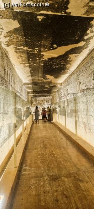 [P04] Tomb of Ramses iii » foto by Lalexhere
 - 
<span class="allrVoted glyphicon glyphicon-heart hidden" id="av1226134"></span>
<a class="m-l-10 hidden" id="sv1226134" onclick="voting_Foto_DelVot(,1226134,3529)" role="button">șterge vot <span class="glyphicon glyphicon-remove"></span></a>
<a id="v91226134" class=" c-red"  onclick="voting_Foto_SetVot(1226134)" role="button"><span class="glyphicon glyphicon-heart-empty"></span> <b>LIKE</b> = Votează poza</a> <img class="hidden"  id="f1226134W9" src="/imagini/loader.gif" border="0" /><span class="AjErrMes hidden" id="e1226134ErM"></span>