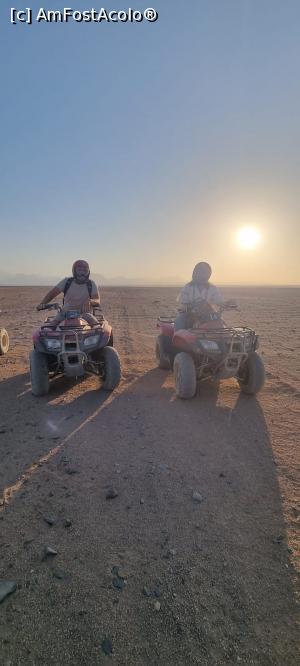 [P06] Quad Safari » foto by Lalexhere
 - 
<span class="allrVoted glyphicon glyphicon-heart hidden" id="av1226136"></span>
<a class="m-l-10 hidden" id="sv1226136" onclick="voting_Foto_DelVot(,1226136,3529)" role="button">șterge vot <span class="glyphicon glyphicon-remove"></span></a>
<a id="v91226136" class=" c-red"  onclick="voting_Foto_SetVot(1226136)" role="button"><span class="glyphicon glyphicon-heart-empty"></span> <b>LIKE</b> = Votează poza</a> <img class="hidden"  id="f1226136W9" src="/imagini/loader.gif" border="0" /><span class="AjErrMes hidden" id="e1226136ErM"></span>