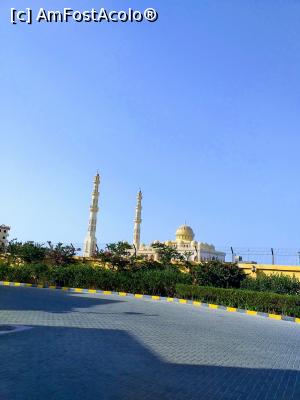 [P05] Moscheea El Mina » foto by Rodel
 - 
<span class="allrVoted glyphicon glyphicon-heart hidden" id="av1231410"></span>
<a class="m-l-10 hidden" id="sv1231410" onclick="voting_Foto_DelVot(,1231410,3529)" role="button">șterge vot <span class="glyphicon glyphicon-remove"></span></a>
<a id="v91231410" class=" c-red"  onclick="voting_Foto_SetVot(1231410)" role="button"><span class="glyphicon glyphicon-heart-empty"></span> <b>LIKE</b> = Votează poza</a> <img class="hidden"  id="f1231410W9" src="/imagini/loader.gif" border="0" /><span class="AjErrMes hidden" id="e1231410ErM"></span>