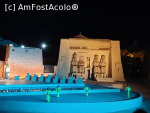 [P11] dansatoare exotice » foto by robert
 - 
<span class="allrVoted glyphicon glyphicon-heart hidden" id="av1109232"></span>
<a class="m-l-10 hidden" id="sv1109232" onclick="voting_Foto_DelVot(,1109232,3529)" role="button">șterge vot <span class="glyphicon glyphicon-remove"></span></a>
<a id="v91109232" class=" c-red"  onclick="voting_Foto_SetVot(1109232)" role="button"><span class="glyphicon glyphicon-heart-empty"></span> <b>LIKE</b> = Votează poza</a> <img class="hidden"  id="f1109232W9" src="/imagini/loader.gif" border="0" /><span class="AjErrMes hidden" id="e1109232ErM"></span>