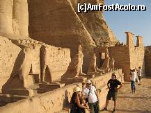 [P20] Cautand umbra....Templul Abu Simbel construit de catre Ramses cel Mare » foto by vlado2
 - 
<span class="allrVoted glyphicon glyphicon-heart hidden" id="av298178"></span>
<a class="m-l-10 hidden" id="sv298178" onclick="voting_Foto_DelVot(,298178,3529)" role="button">șterge vot <span class="glyphicon glyphicon-remove"></span></a>
<a id="v9298178" class=" c-red"  onclick="voting_Foto_SetVot(298178)" role="button"><span class="glyphicon glyphicon-heart-empty"></span> <b>LIKE</b> = Votează poza</a> <img class="hidden"  id="f298178W9" src="/imagini/loader.gif" border="0" /><span class="AjErrMes hidden" id="e298178ErM"></span>