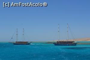 [P11] Ambarcațiuni pe mare » foto by AZE
 - 
<span class="allrVoted glyphicon glyphicon-heart hidden" id="av1222731"></span>
<a class="m-l-10 hidden" id="sv1222731" onclick="voting_Foto_DelVot(,1222731,3529)" role="button">șterge vot <span class="glyphicon glyphicon-remove"></span></a>
<a id="v91222731" class=" c-red"  onclick="voting_Foto_SetVot(1222731)" role="button"><span class="glyphicon glyphicon-heart-empty"></span> <b>LIKE</b> = Votează poza</a> <img class="hidden"  id="f1222731W9" src="/imagini/loader.gif" border="0" /><span class="AjErrMes hidden" id="e1222731ErM"></span>