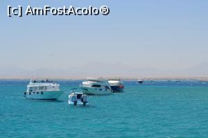 [P14] Ambarcațiuni turistice oprite l&acirc;ngă recif » foto by AZE
 - 
<span class="allrVoted glyphicon glyphicon-heart hidden" id="av1222734"></span>
<a class="m-l-10 hidden" id="sv1222734" onclick="voting_Foto_DelVot(,1222734,3529)" role="button">șterge vot <span class="glyphicon glyphicon-remove"></span></a>
<a id="v91222734" class=" c-red"  onclick="voting_Foto_SetVot(1222734)" role="button"><span class="glyphicon glyphicon-heart-empty"></span> <b>LIKE</b> = Votează poza</a> <img class="hidden"  id="f1222734W9" src="/imagini/loader.gif" border="0" /><span class="AjErrMes hidden" id="e1222734ErM"></span>