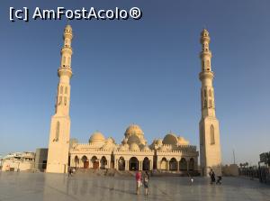 [P02] Marea Moschee din Hurghada » foto by AZE
 - 
<span class="allrVoted glyphicon glyphicon-heart hidden" id="av1222722"></span>
<a class="m-l-10 hidden" id="sv1222722" onclick="voting_Foto_DelVot(,1222722,3529)" role="button">șterge vot <span class="glyphicon glyphicon-remove"></span></a>
<a id="v91222722" class=" c-red"  onclick="voting_Foto_SetVot(1222722)" role="button"><span class="glyphicon glyphicon-heart-empty"></span> <b>LIKE</b> = Votează poza</a> <img class="hidden"  id="f1222722W9" src="/imagini/loader.gif" border="0" /><span class="AjErrMes hidden" id="e1222722ErM"></span>