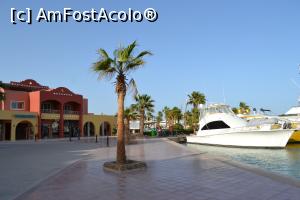 [P04] Hurghada Marina » foto by AZE
 - 
<span class="allrVoted glyphicon glyphicon-heart hidden" id="av1222724"></span>
<a class="m-l-10 hidden" id="sv1222724" onclick="voting_Foto_DelVot(,1222724,3529)" role="button">șterge vot <span class="glyphicon glyphicon-remove"></span></a>
<a id="v91222724" class=" c-red"  onclick="voting_Foto_SetVot(1222724)" role="button"><span class="glyphicon glyphicon-heart-empty"></span> <b>LIKE</b> = Votează poza</a> <img class="hidden"  id="f1222724W9" src="/imagini/loader.gif" border="0" /><span class="AjErrMes hidden" id="e1222724ErM"></span>
