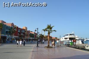 [P05] Zona de promenadă din portul turistic » foto by AZE
 - 
<span class="allrVoted glyphicon glyphicon-heart hidden" id="av1222725"></span>
<a class="m-l-10 hidden" id="sv1222725" onclick="voting_Foto_DelVot(,1222725,3529)" role="button">șterge vot <span class="glyphicon glyphicon-remove"></span></a>
<a id="v91222725" class=" c-red"  onclick="voting_Foto_SetVot(1222725)" role="button"><span class="glyphicon glyphicon-heart-empty"></span> <b>LIKE</b> = Votează poza</a> <img class="hidden"  id="f1222725W9" src="/imagini/loader.gif" border="0" /><span class="AjErrMes hidden" id="e1222725ErM"></span>