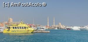 [P46] Marina din Hurghada din care am plecat în excursia cu submarinul.  » foto by Aurici
 - 
<span class="allrVoted glyphicon glyphicon-heart hidden" id="av1158294"></span>
<a class="m-l-10 hidden" id="sv1158294" onclick="voting_Foto_DelVot(,1158294,3529)" role="button">șterge vot <span class="glyphicon glyphicon-remove"></span></a>
<a id="v91158294" class=" c-red"  onclick="voting_Foto_SetVot(1158294)" role="button"><span class="glyphicon glyphicon-heart-empty"></span> <b>LIKE</b> = Votează poza</a> <img class="hidden"  id="f1158294W9" src="/imagini/loader.gif" border="0" /><span class="AjErrMes hidden" id="e1158294ErM"></span>