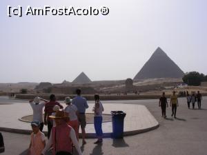 [P05] Ghidul ne explica tare concentrat » foto by ioana74
 - 
<span class="allrVoted glyphicon glyphicon-heart hidden" id="av1033987"></span>
<a class="m-l-10 hidden" id="sv1033987" onclick="voting_Foto_DelVot(,1033987,3529)" role="button">șterge vot <span class="glyphicon glyphicon-remove"></span></a>
<a id="v91033987" class=" c-red"  onclick="voting_Foto_SetVot(1033987)" role="button"><span class="glyphicon glyphicon-heart-empty"></span> <b>LIKE</b> = Votează poza</a> <img class="hidden"  id="f1033987W9" src="/imagini/loader.gif" border="0" /><span class="AjErrMes hidden" id="e1033987ErM"></span>