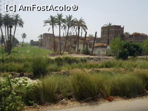 [P03] Qena - în drum spre Luxor » foto by angela_tudose
 - 
<span class="allrVoted glyphicon glyphicon-heart hidden" id="av966051"></span>
<a class="m-l-10 hidden" id="sv966051" onclick="voting_Foto_DelVot(,966051,3529)" role="button">șterge vot <span class="glyphicon glyphicon-remove"></span></a>
<a id="v9966051" class=" c-red"  onclick="voting_Foto_SetVot(966051)" role="button"><span class="glyphicon glyphicon-heart-empty"></span> <b>LIKE</b> = Votează poza</a> <img class="hidden"  id="f966051W9" src="/imagini/loader.gif" border="0" /><span class="AjErrMes hidden" id="e966051ErM"></span>