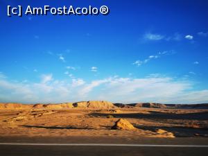 [P03] Deșertul dintre Port Safaga și Quena » foto by cata2106
 - 
<span class="allrVoted glyphicon glyphicon-heart hidden" id="av1213611"></span>
<a class="m-l-10 hidden" id="sv1213611" onclick="voting_Foto_DelVot(,1213611,3529)" role="button">șterge vot <span class="glyphicon glyphicon-remove"></span></a>
<a id="v91213611" class=" c-red"  onclick="voting_Foto_SetVot(1213611)" role="button"><span class="glyphicon glyphicon-heart-empty"></span> <b>LIKE</b> = Votează poza</a> <img class="hidden"  id="f1213611W9" src="/imagini/loader.gif" border="0" /><span class="AjErrMes hidden" id="e1213611ErM"></span>