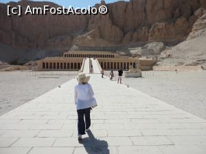 [P04] templul lui Hatshepsut » foto by lianacioban
 - 
<span class="allrVoted glyphicon glyphicon-heart hidden" id="av1081695"></span>
<a class="m-l-10 hidden" id="sv1081695" onclick="voting_Foto_DelVot(,1081695,3529)" role="button">șterge vot <span class="glyphicon glyphicon-remove"></span></a>
<a id="v91081695" class=" c-red"  onclick="voting_Foto_SetVot(1081695)" role="button"><span class="glyphicon glyphicon-heart-empty"></span> <b>LIKE</b> = Votează poza</a> <img class="hidden"  id="f1081695W9" src="/imagini/loader.gif" border="0" /><span class="AjErrMes hidden" id="e1081695ErM"></span>