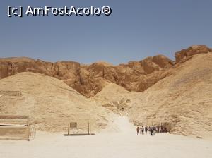 [P01] Valea Regilor » foto by Florenta90
 - 
<span class="allrVoted glyphicon glyphicon-heart hidden" id="av969910"></span>
<a class="m-l-10 hidden" id="sv969910" onclick="voting_Foto_DelVot(,969910,3529)" role="button">șterge vot <span class="glyphicon glyphicon-remove"></span></a>
<a id="v9969910" class=" c-red"  onclick="voting_Foto_SetVot(969910)" role="button"><span class="glyphicon glyphicon-heart-empty"></span> <b>LIKE</b> = Votează poza</a> <img class="hidden"  id="f969910W9" src="/imagini/loader.gif" border="0" /><span class="AjErrMes hidden" id="e969910ErM"></span>