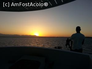 [P22] Apus de soare » foto by Aliona R
 - 
<span class="allrVoted glyphicon glyphicon-heart hidden" id="av1032707"></span>
<a class="m-l-10 hidden" id="sv1032707" onclick="voting_Foto_DelVot(,1032707,3529)" role="button">șterge vot <span class="glyphicon glyphicon-remove"></span></a>
<a id="v91032707" class=" c-red"  onclick="voting_Foto_SetVot(1032707)" role="button"><span class="glyphicon glyphicon-heart-empty"></span> <b>LIKE</b> = Votează poza</a> <img class="hidden"  id="f1032707W9" src="/imagini/loader.gif" border="0" /><span class="AjErrMes hidden" id="e1032707ErM"></span>
