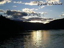 [P04] Soarele de joacă de după nori şi copaci. » foto by corinka
 - 
<span class="allrVoted glyphicon glyphicon-heart hidden" id="av121490"></span>
<a class="m-l-10 hidden" id="sv121490" onclick="voting_Foto_DelVot(,121490,3531)" role="button">șterge vot <span class="glyphicon glyphicon-remove"></span></a>
<a id="v9121490" class=" c-red"  onclick="voting_Foto_SetVot(121490)" role="button"><span class="glyphicon glyphicon-heart-empty"></span> <b>LIKE</b> = Votează poza</a> <img class="hidden"  id="f121490W9" src="/imagini/loader.gif" border="0" /><span class="AjErrMes hidden" id="e121490ErM"></span>