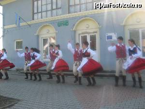 [P07] La Ghindari, intalnim un grup de tineri ce danseaza 'numai pentru noi' » foto by dorgo
 - 
<span class="allrVoted glyphicon glyphicon-heart hidden" id="av520931"></span>
<a class="m-l-10 hidden" id="sv520931" onclick="voting_Foto_DelVot(,520931,3541)" role="button">șterge vot <span class="glyphicon glyphicon-remove"></span></a>
<a id="v9520931" class=" c-red"  onclick="voting_Foto_SetVot(520931)" role="button"><span class="glyphicon glyphicon-heart-empty"></span> <b>LIKE</b> = Votează poza</a> <img class="hidden"  id="f520931W9" src="/imagini/loader.gif" border="0" /><span class="AjErrMes hidden" id="e520931ErM"></span>