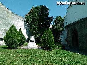 [P12] 'Clopotul-monument', dedicat tuturor celor ce-au disparut in cele doua razboaie mondiale » foto by dorgo
 - 
<span class="allrVoted glyphicon glyphicon-heart hidden" id="av664346"></span>
<a class="m-l-10 hidden" id="sv664346" onclick="voting_Foto_DelVot(,664346,3541)" role="button">șterge vot <span class="glyphicon glyphicon-remove"></span></a>
<a id="v9664346" class=" c-red"  onclick="voting_Foto_SetVot(664346)" role="button"><span class="glyphicon glyphicon-heart-empty"></span> <b>LIKE</b> = Votează poza</a> <img class="hidden"  id="f664346W9" src="/imagini/loader.gif" border="0" /><span class="AjErrMes hidden" id="e664346ErM"></span>