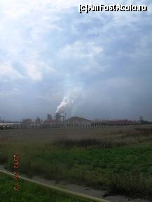 [P17] Activitate la Kronospan. Fără comentarii. Nu mai este praf cum era la CPL, dar sunt gaze cu alte noxe. Zice-se 'nepericuloase' » foto by abbilbal*
 - 
<span class="allrVoted glyphicon glyphicon-heart hidden" id="av136760"></span>
<a class="m-l-10 hidden" id="sv136760" onclick="voting_Foto_DelVot(,136760,3541)" role="button">șterge vot <span class="glyphicon glyphicon-remove"></span></a>
<a id="v9136760" class=" c-red"  onclick="voting_Foto_SetVot(136760)" role="button"><span class="glyphicon glyphicon-heart-empty"></span> <b>LIKE</b> = Votează poza</a> <img class="hidden"  id="f136760W9" src="/imagini/loader.gif" border="0" /><span class="AjErrMes hidden" id="e136760ErM"></span>