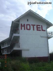 [P46] Motelul de la intrarea în burg din direcţia Sibiu. » foto by abbilbal*
 - 
<span class="allrVoted glyphicon glyphicon-heart hidden" id="av136789"></span>
<a class="m-l-10 hidden" id="sv136789" onclick="voting_Foto_DelVot(,136789,3541)" role="button">șterge vot <span class="glyphicon glyphicon-remove"></span></a>
<a id="v9136789" class=" c-red"  onclick="voting_Foto_SetVot(136789)" role="button"><span class="glyphicon glyphicon-heart-empty"></span> <b>LIKE</b> = Votează poza</a> <img class="hidden"  id="f136789W9" src="/imagini/loader.gif" border="0" /><span class="AjErrMes hidden" id="e136789ErM"></span>