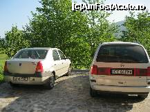 [P50] Parcarea din fața pensiunii. Lângă Sharan mai încăpea o mașină » foto by bog68
 - 
<span class="allrVoted glyphicon glyphicon-heart hidden" id="av322838"></span>
<a class="m-l-10 hidden" id="sv322838" onclick="voting_Foto_DelVot(,322838,3542)" role="button">șterge vot <span class="glyphicon glyphicon-remove"></span></a>
<a id="v9322838" class=" c-red"  onclick="voting_Foto_SetVot(322838)" role="button"><span class="glyphicon glyphicon-heart-empty"></span> <b>LIKE</b> = Votează poza</a> <img class="hidden"  id="f322838W9" src="/imagini/loader.gif" border="0" /><span class="AjErrMes hidden" id="e322838ErM"></span>